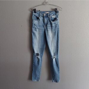 Levis 721 High Rise Distressed Skinny Jeans Size 26
